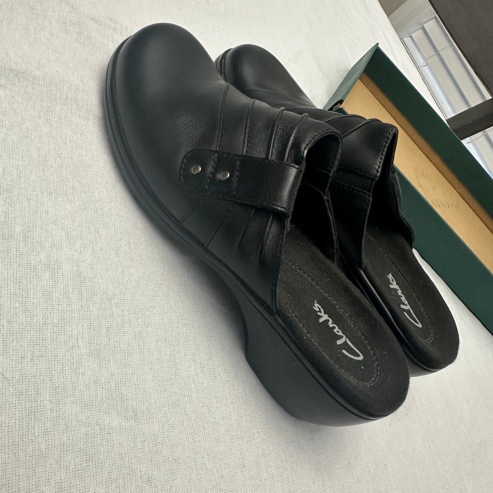 Clarks Prarie Flower Black Leather Mules Clogs Studded Wedge Shoes 35543 7.5 M - Picture 3 of 10